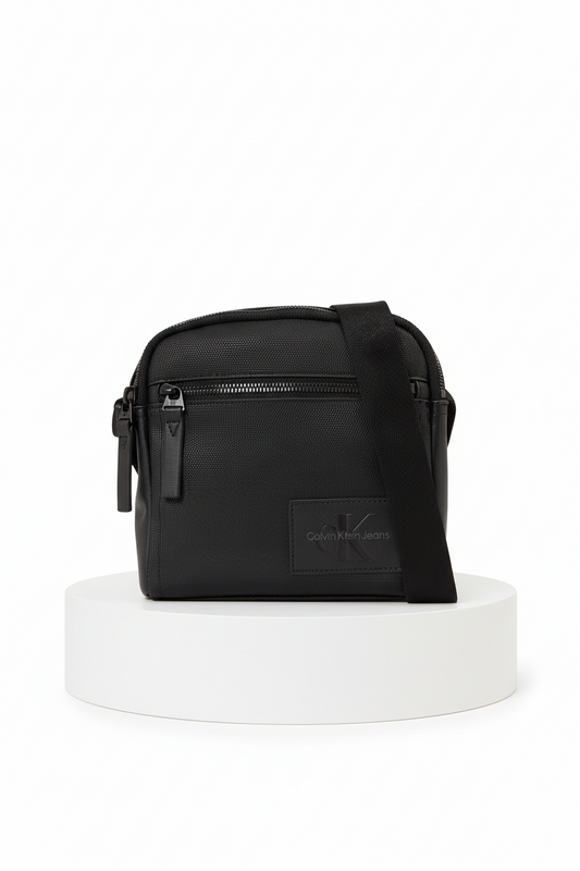 CALVIN KLEIN Men's reporter bag with logo patch